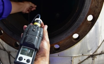 Just 2 % Silver Turns ZnO Nanoparticles into Impressively Responsive Hydrogen Sensor